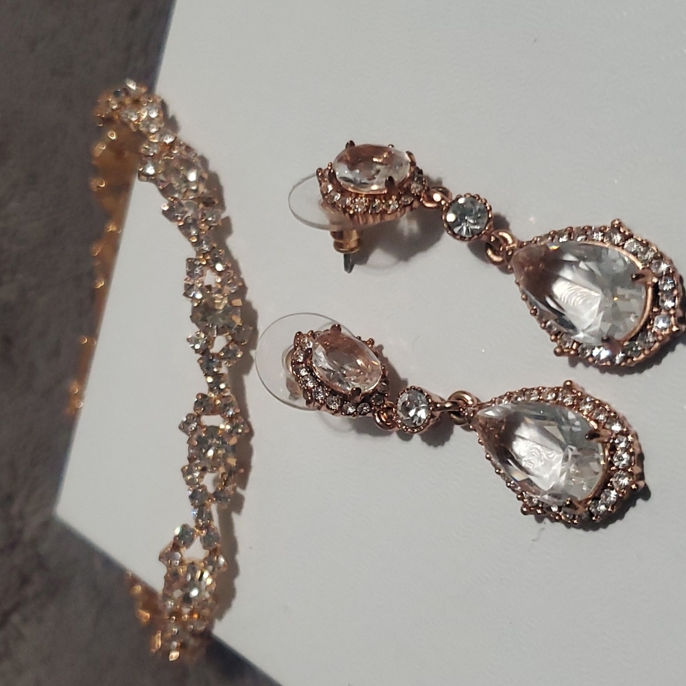 Rose gold cubic zirconia earrings and bracelet set